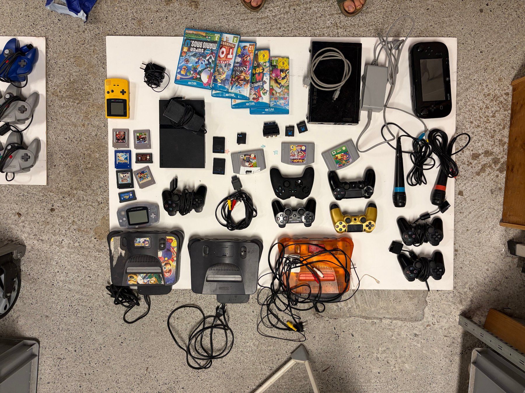 Nintendo Konsolen: Retro Gaming Sammlung – N64, PS2, Wii U, GameBoy, Controller – Gebraucht aus Zürich von Hugetobler03 5