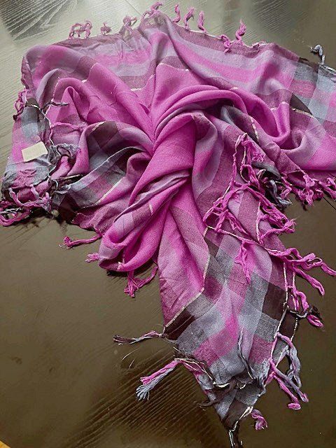 Foulard & Sciarpe: Halstuch Arafat Farbe Lila – Nuovo (secondo la descrizione) da St. Gallen venduto da Martunia 2