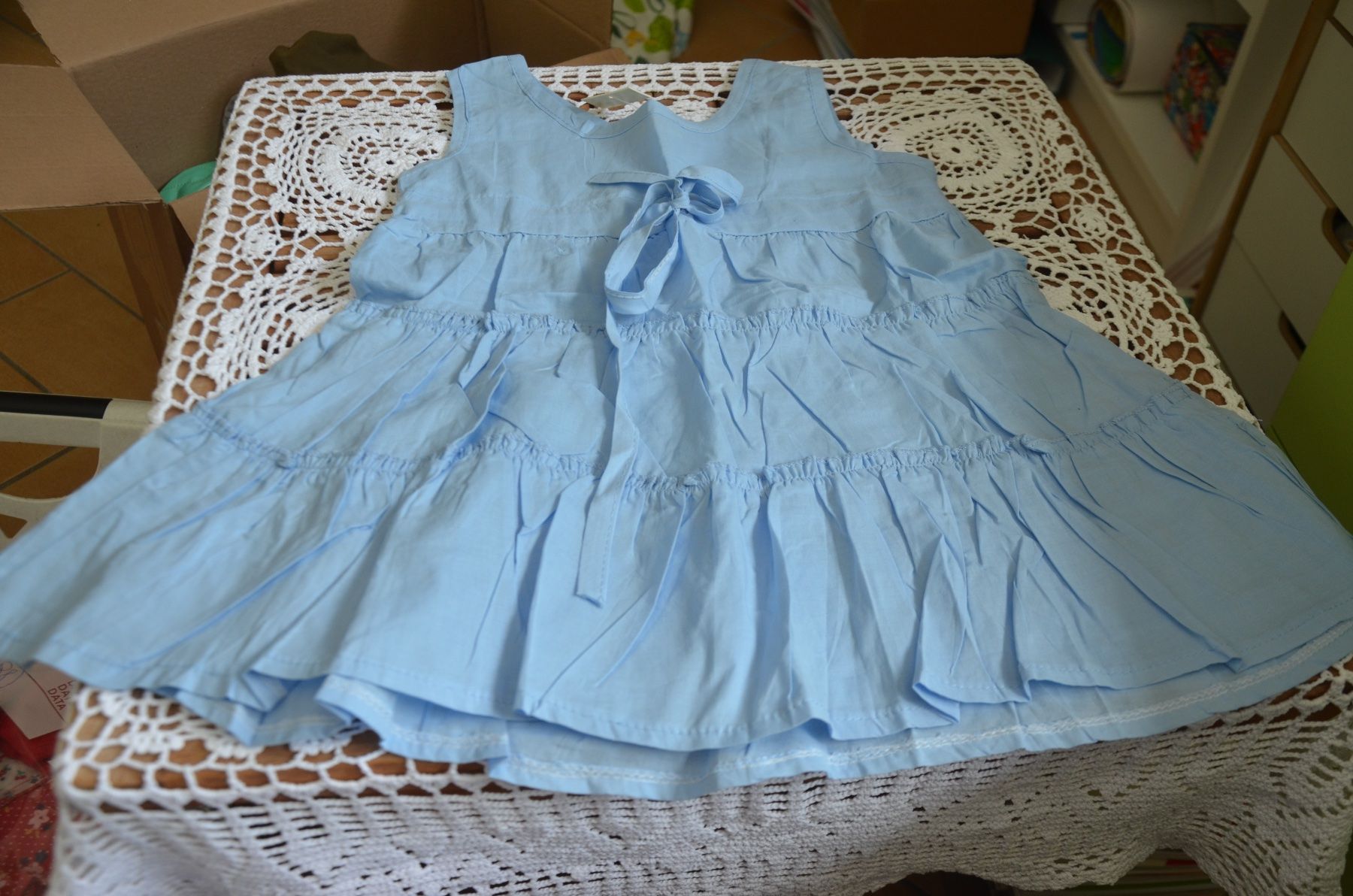 Robes et jupes: TAILLE 92/98- JOLIE ROBE NEU – Neuf avec emballage d'origine à Chiasso par Dolly015