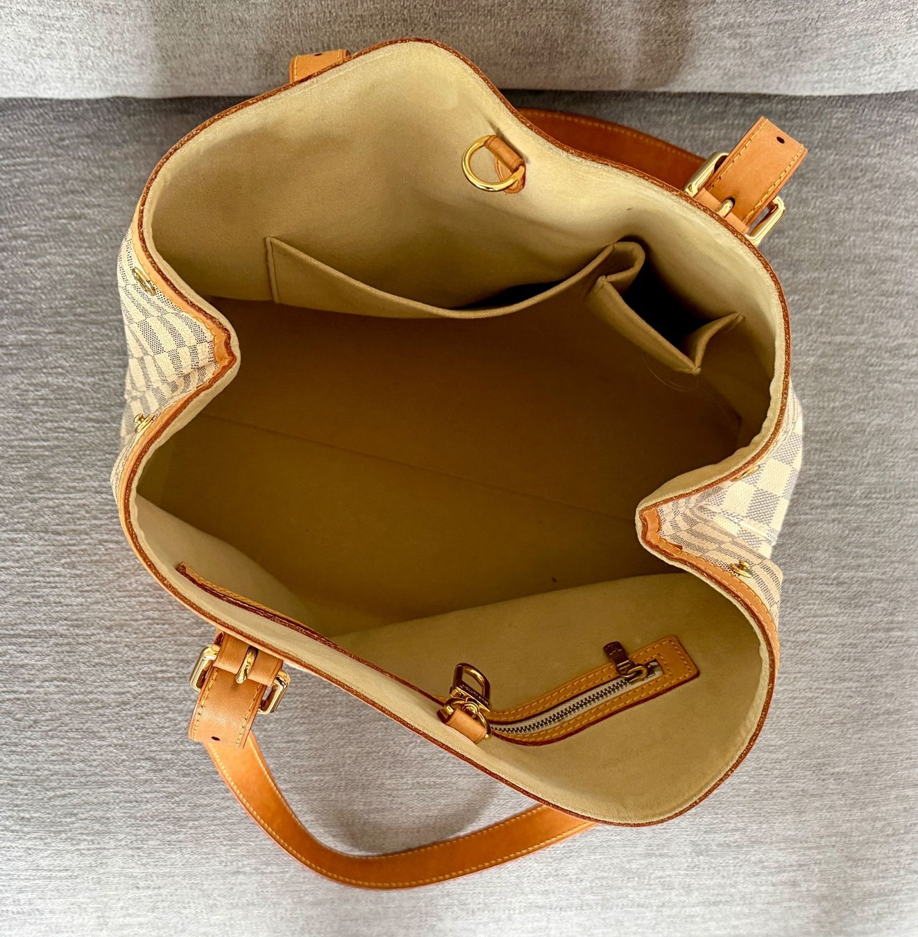 Louis Vuitton Borse da donna: Louis Vuitton Handtasche Damier Azur – Usato da Niederhasli venduto da Hapebe 3
