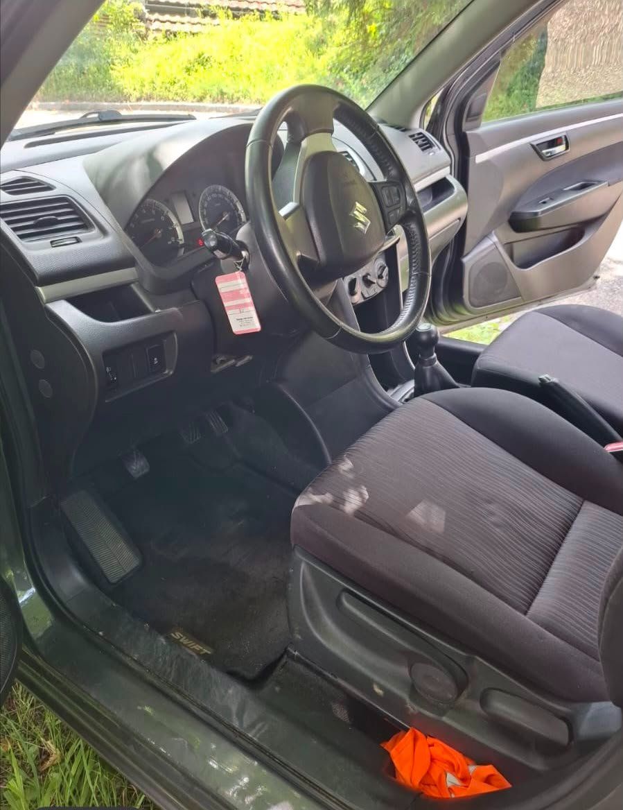 Suzuki Automobili: SUZUKI SWIFT 4X4 1.2 – Usato da Buochs venduto da bea_b7dj 3