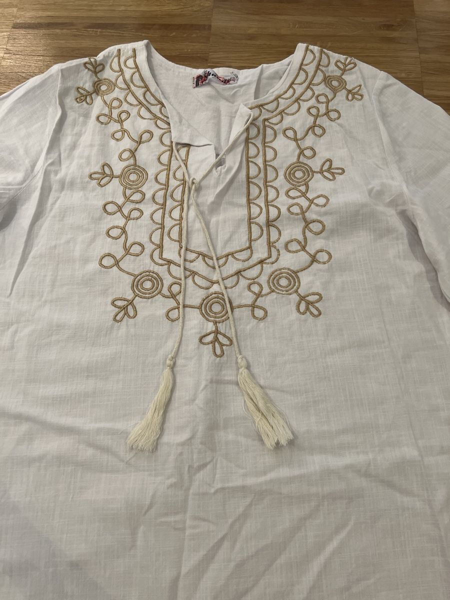 Camicette: Long white blouse – Usato da Adliswil venduto da Marjin 1