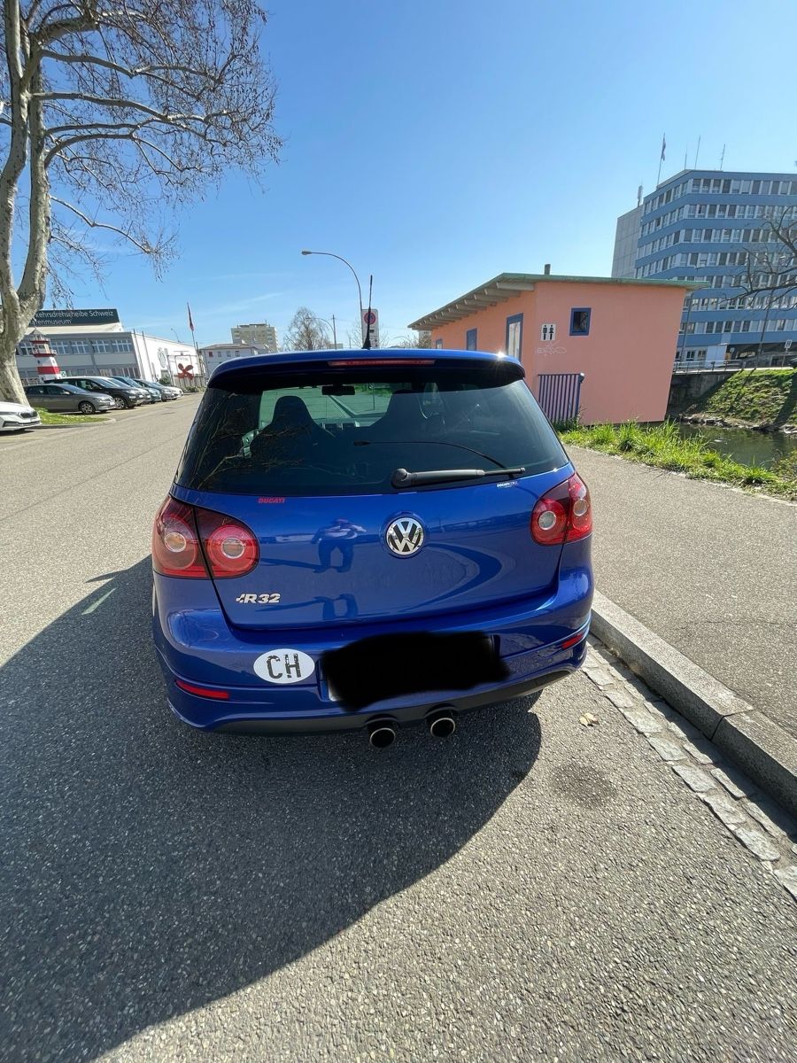 VW Automobili: Volkswagen Golf R32 – Usato da Basel venduto da pit_11 3