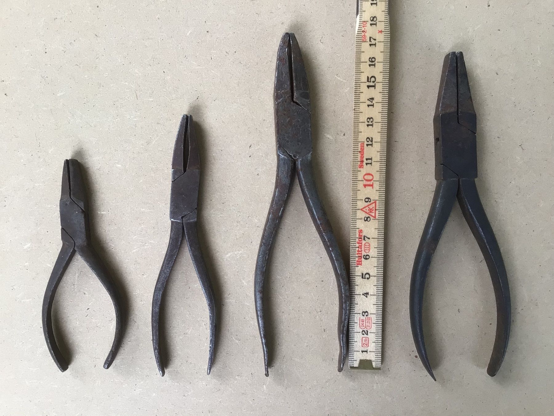 Tutti gli attrezzi: Lot de 7 petites pinces – Usato da Némiaz (Chamoson) venduto da Patoshi 3