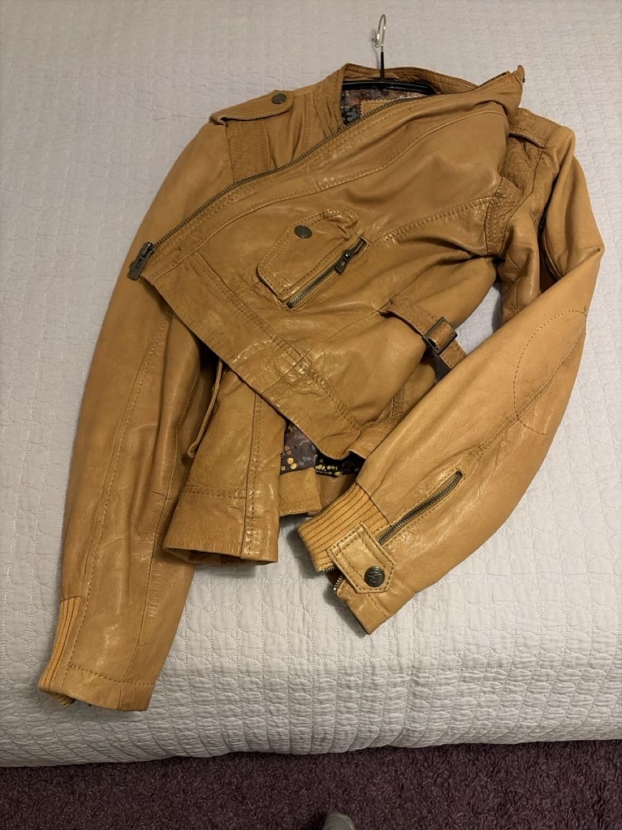 Jacken: Damen Lederjacke braun Grösse S gebraucht – Gebraucht aus Oberglatt ZH von kaj_tg7d 1