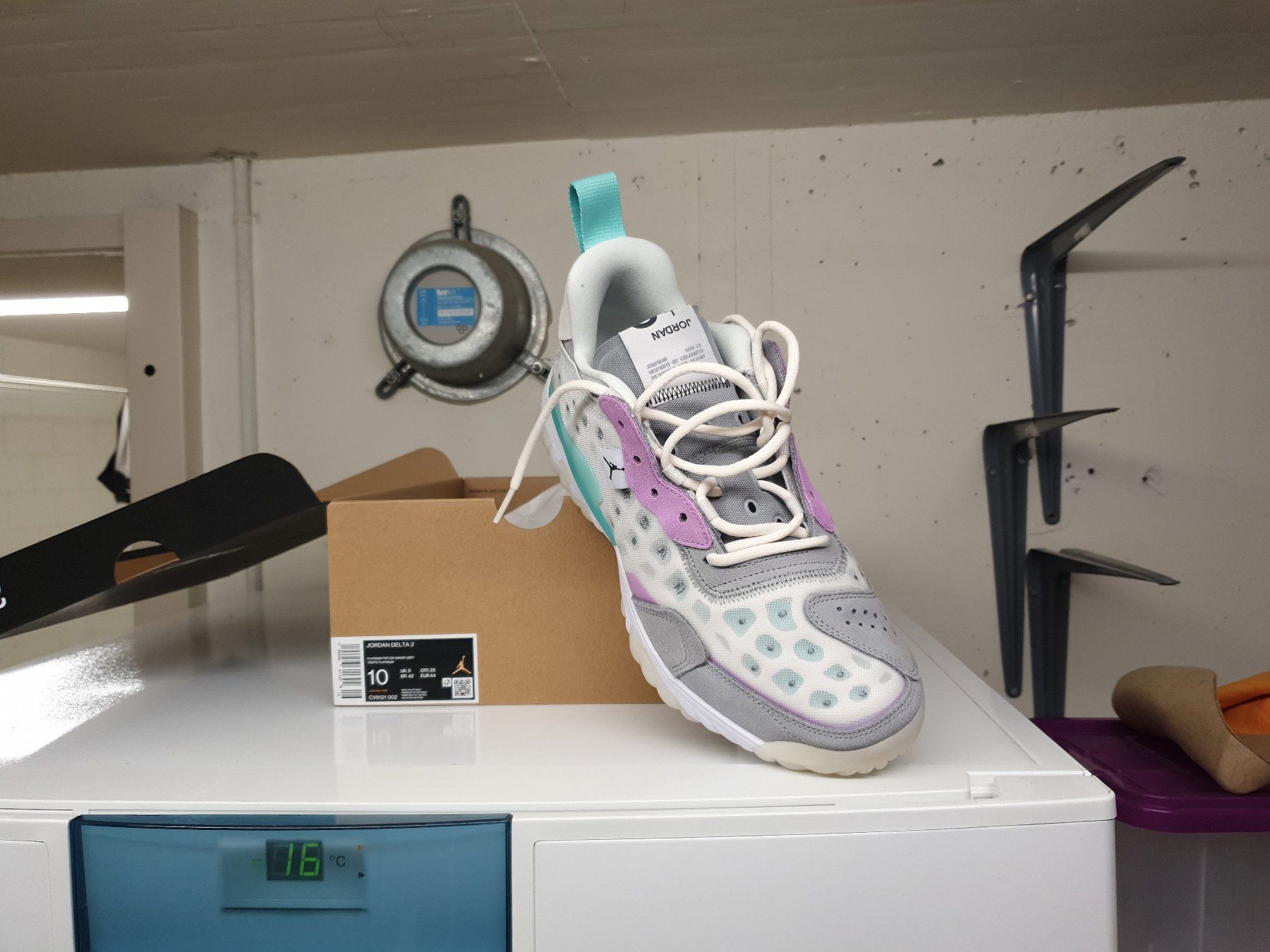 Jordan Herrenschuhe: Jordan Delta 2 / Grösse 10 (EU: 44) – Neu und originalverpackt aus Embrach von Vza 1