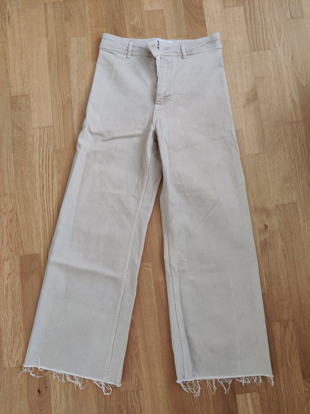 Zara Pantaloni: NEU_Zara Hose beige gr.40 – Nuovo (secondo la descrizione) da Schönenwerd venduto da sal_75dx