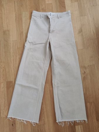 NEU_Zara Hose beige gr.40