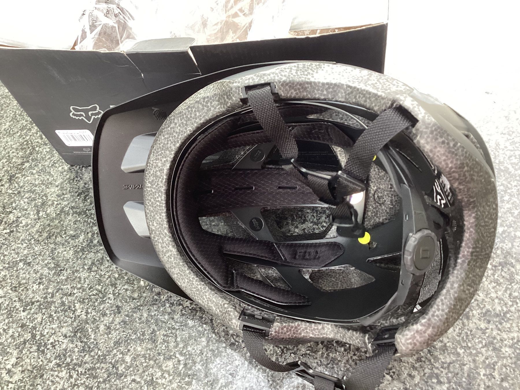 Fox Helme: Fox Kinder Velohelm Helm – Neu (gemäss Beschreibung) aus Flüelen von ne08 1