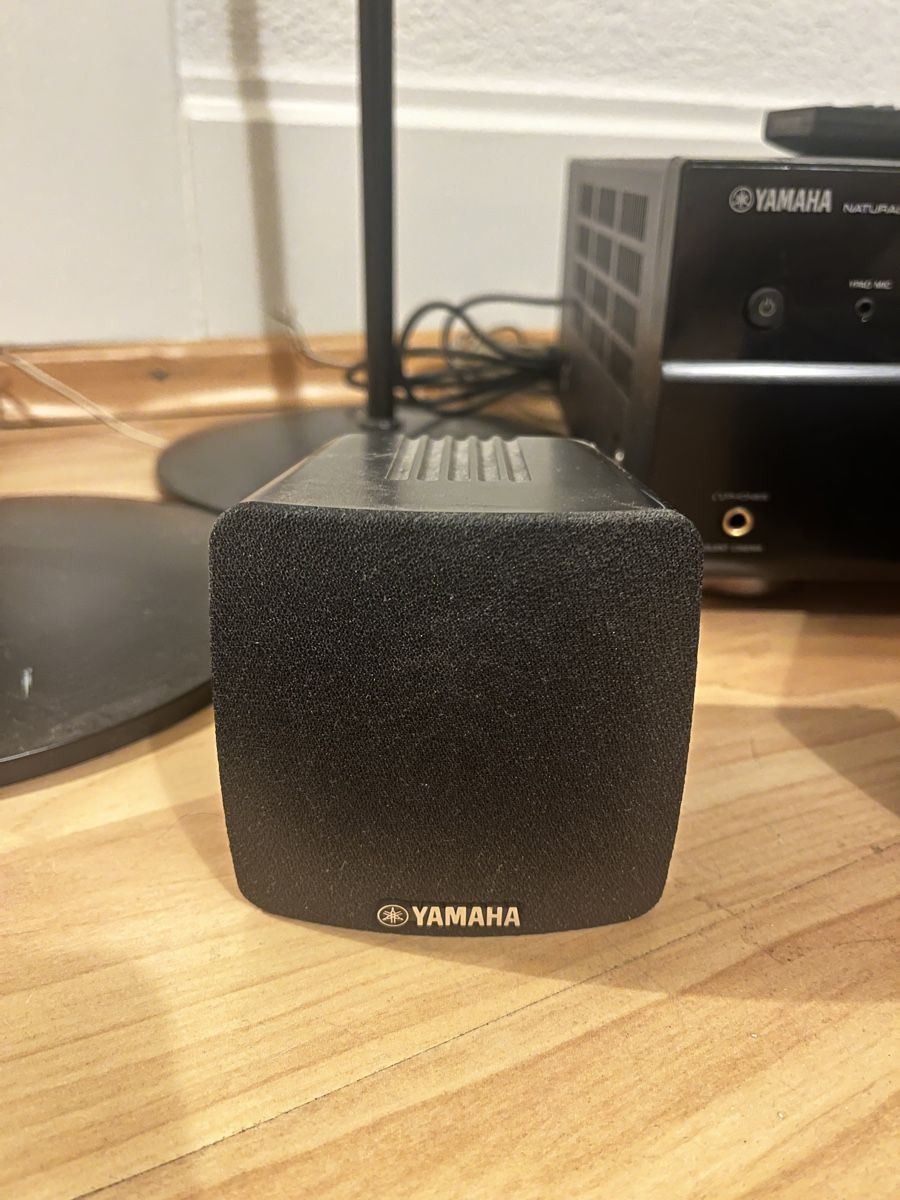 Yamaha Home cinéma: Yamaha 5.1 surround sound system  – Défectueux à Zürich par 1873 2