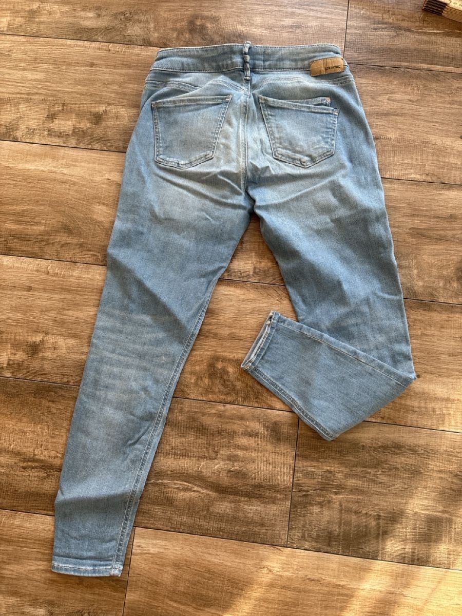 Gang Jeans: Neue Gang Jeans 28 – Nuovo (secondo la descrizione) da Urnäsch venduto da Schuerli 2