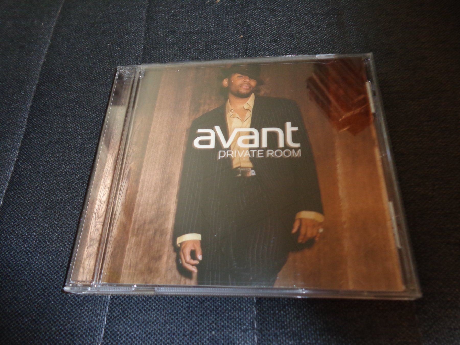 CD: Avant - Private Room CD – Usato da Olten venduto da Disc-Ausverkauf