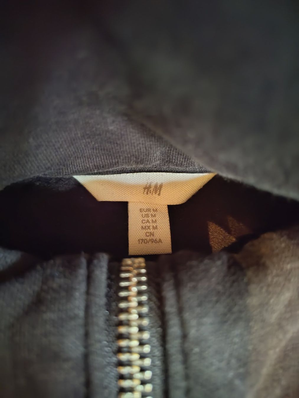H&M Pulls & Sweat-shirts: Pullover – D'occasion à Bern par Linii 1