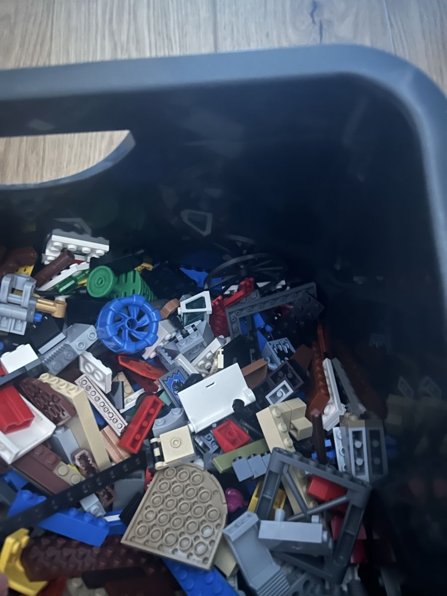 Lego Giocattoli: Kiste mit Legoteilen – Usato da Lyss venduto da Peter0102 2