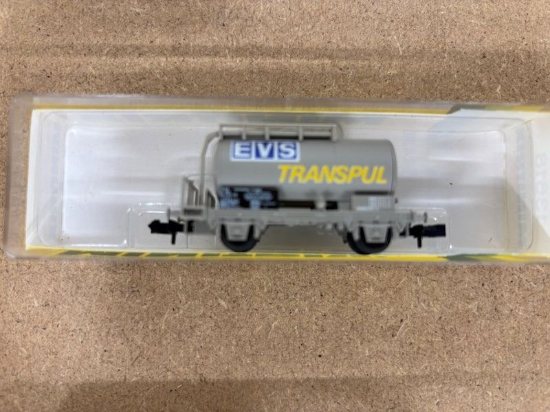 Trix Modellini di ferrovie: 3er Set Trix N Kesselwagen Shell, EVS Transpul SBB – Usato da Büsserach venduto da ModellbahnDepot 3