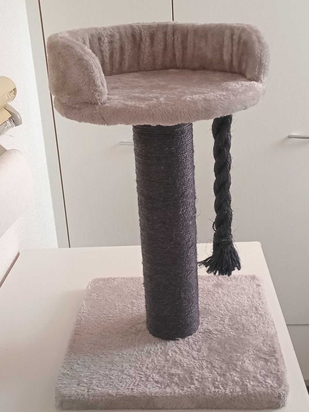 Tiragraffi: KATZENBAUM mit Liegefläche - wenig gebraucht – Usato da Urtenen-Schönbühl venduto da chr_hf86