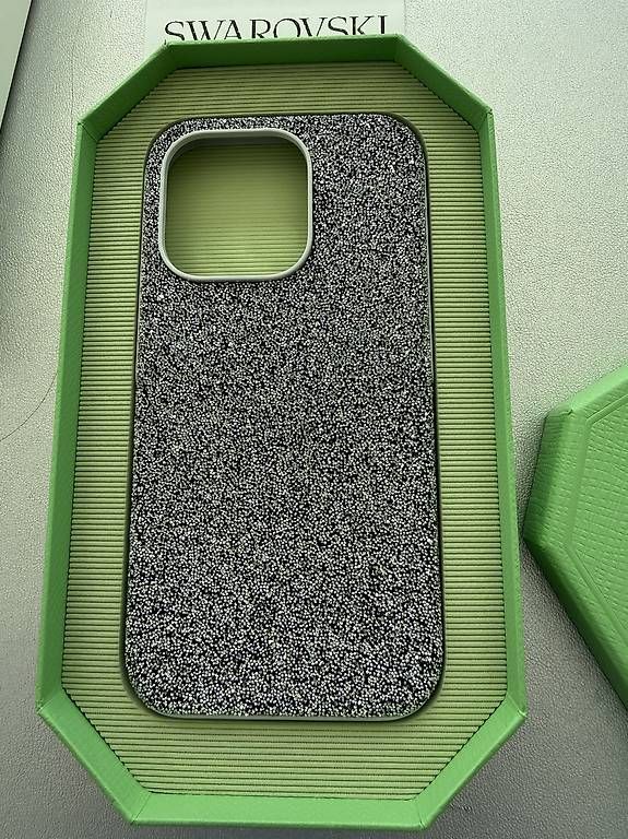 Cover & Protezioni schermo: Swarowski iPhone 15Pro Hülle - Neu – Usato da Unterägeri venduto da v_a_s6y8