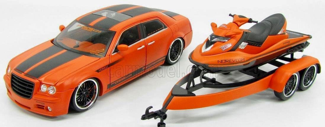Chrysler Modellini d'auto: CHRYSLER 300C + JET SKI  BY PAROTECH – Nuovo e nell'imballaggio originale da Erlenbach im Simmental venduto da Model_box