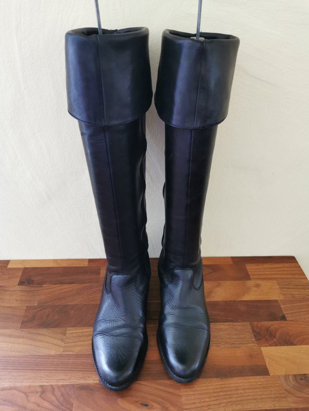 Scarpe da donna: Schwarze Lederstiefel / Stiefel Gr. 36 – Usato da Boniswil venduto da Totomat-Lady 1