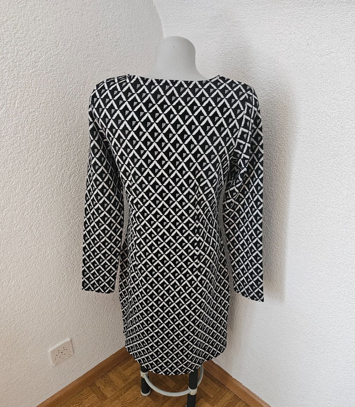 Kleider: cooles Business Kleid gemustert Gr. M neuw. – Neu (gemäss Beschreibung) aus Füllinsdorf von Sunnebliemli7 2