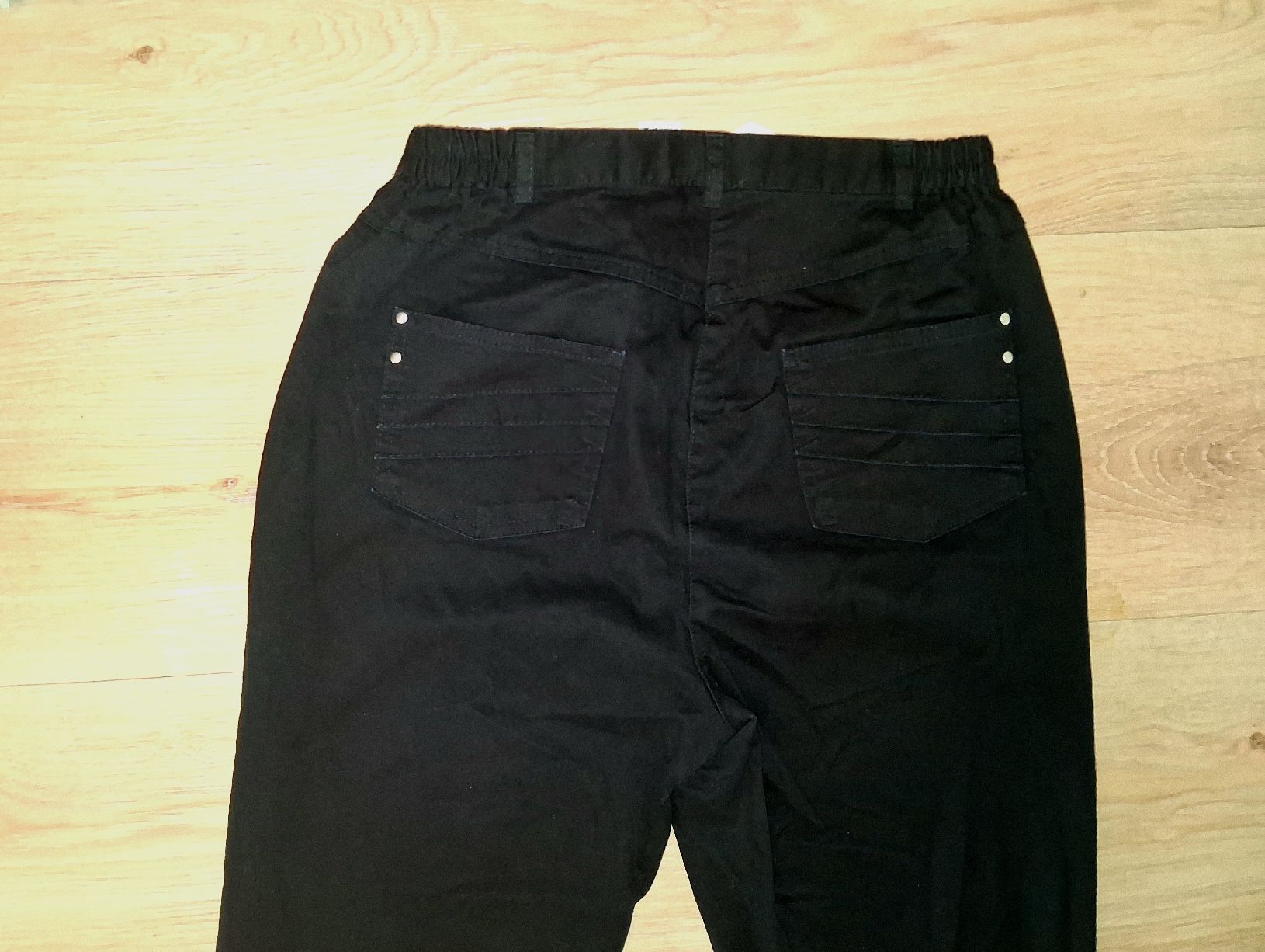 Jeans: Schwarze Jeans, Grösse 40/42, – Usato da Lützelflüh-Goldb venduto da Punktesammler 4