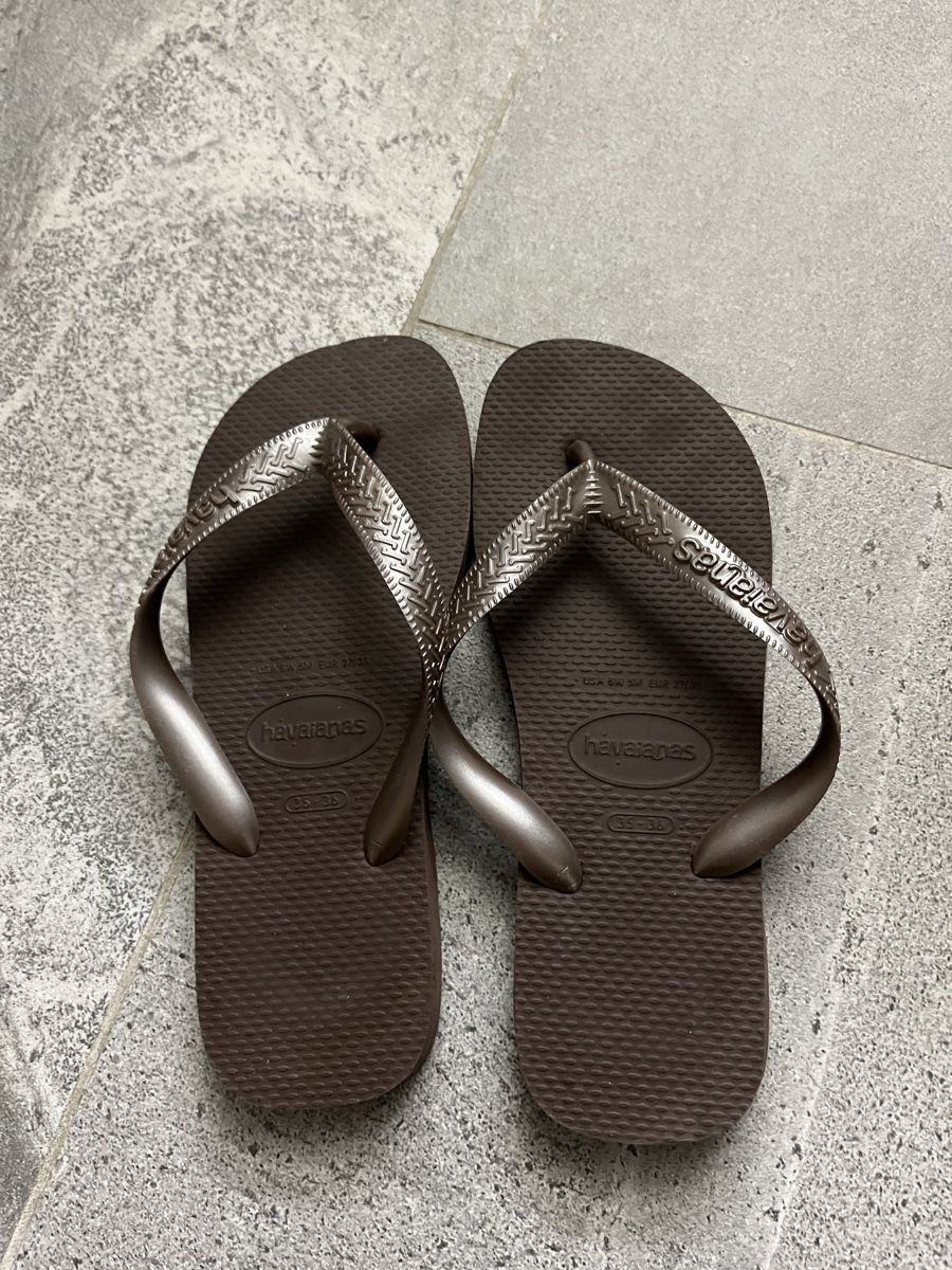 Havaianas Scarpe da donna: Flipflops Havaianas – Usato da Luzern venduto da Xjoanix