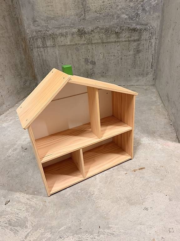 Regale: 2 maisons de poupée / étagères IKEA FLISAT – Gebraucht aus Genève von Soum13