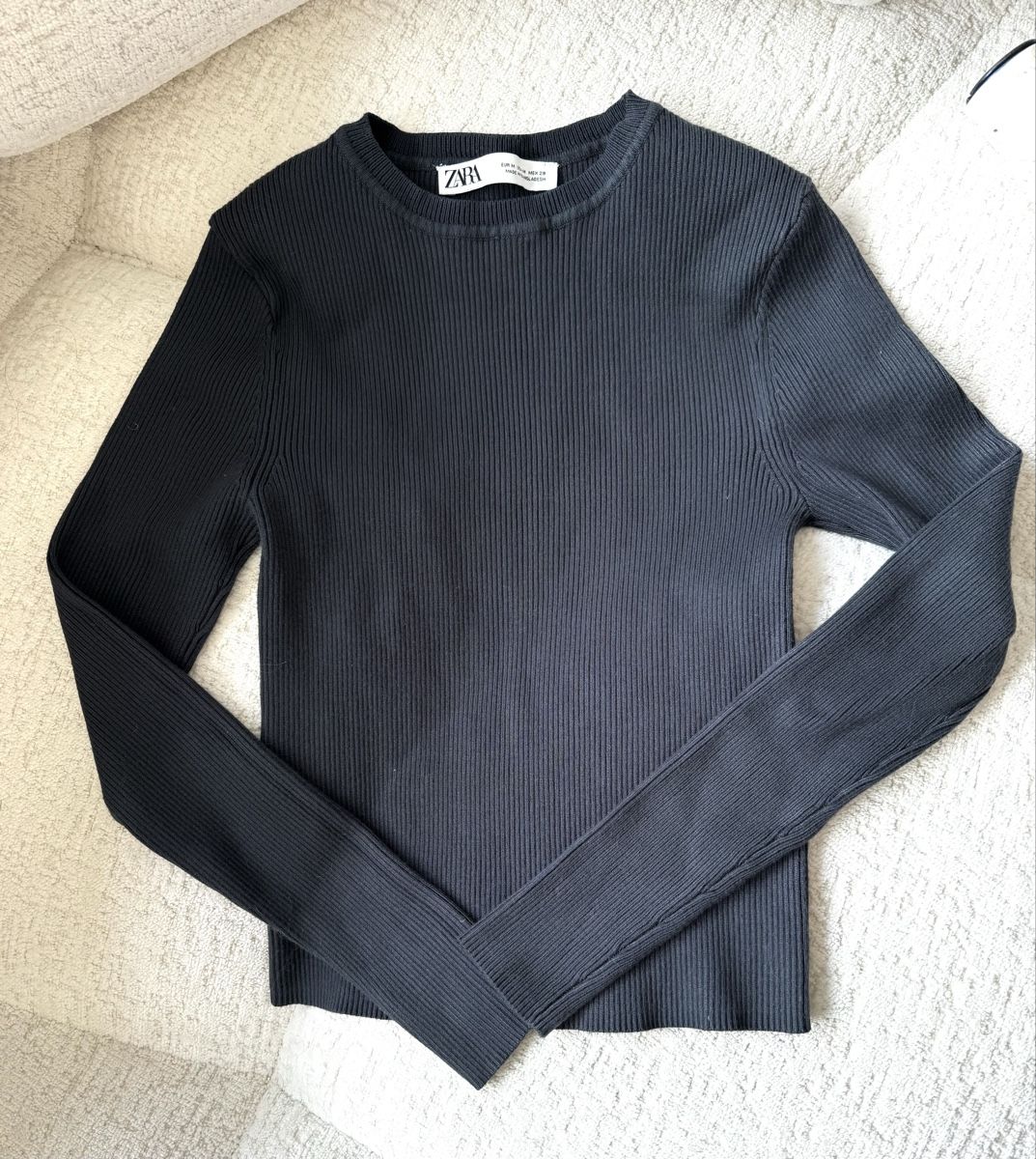 Zara Top: Zara Geripptes Langarm-Top Gr. M – Usato da Zürich venduto da di_archive