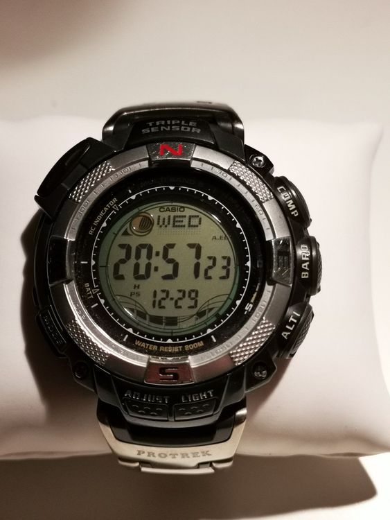 Casio pro trek prw 1500 sale