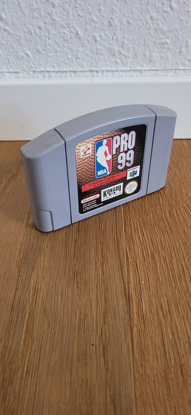 Giochi: N64 - NBA Pro 99 – Usato da Münsingen venduto da DigitaleSpielecke
