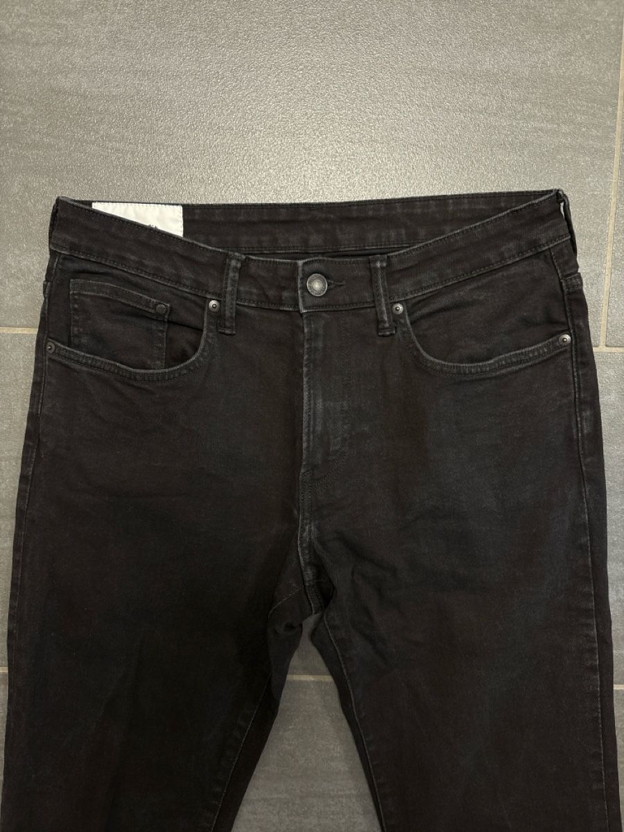 H&M Jeans: H&M Regular Fit Jeans 33/32 – Nuovo (secondo la descrizione) da Rümlang venduto da svent 2