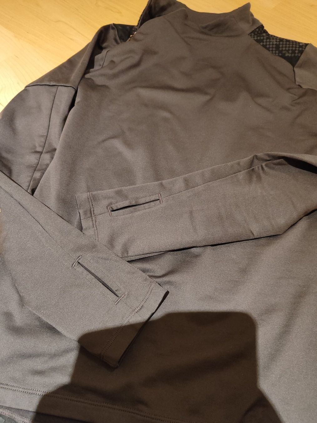Asics Maglioni & Felpe: Neuwert. Midlayer, Laufshirt Asics Gr. S – Nuovo (secondo la descrizione) da Seon venduto da Mandes1 2