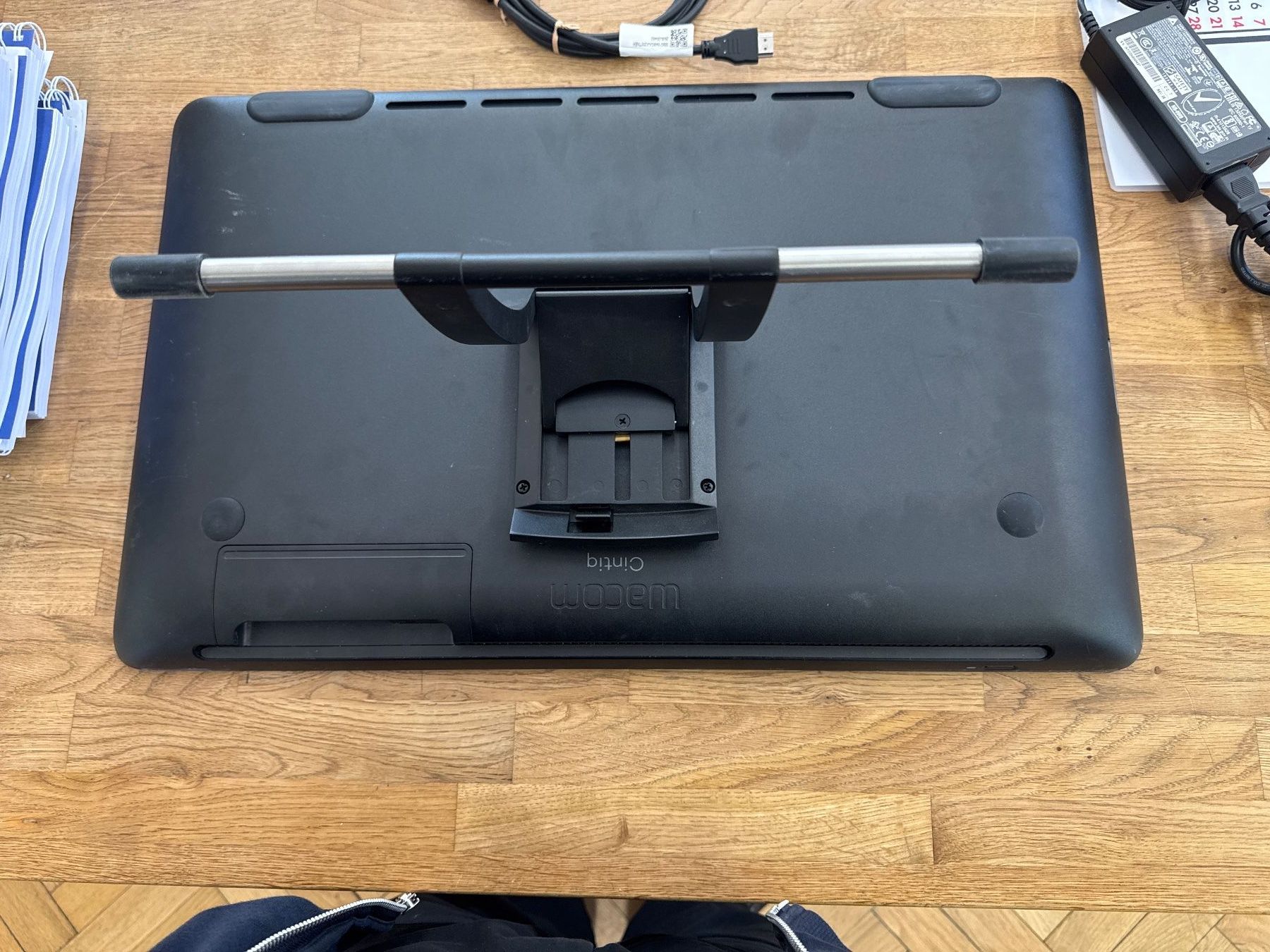 Wacom Tablet PC: Grafiktablet Wacom Cintiq 22 – Usato da St. Gallen venduto da VereinAutismusverlag 3