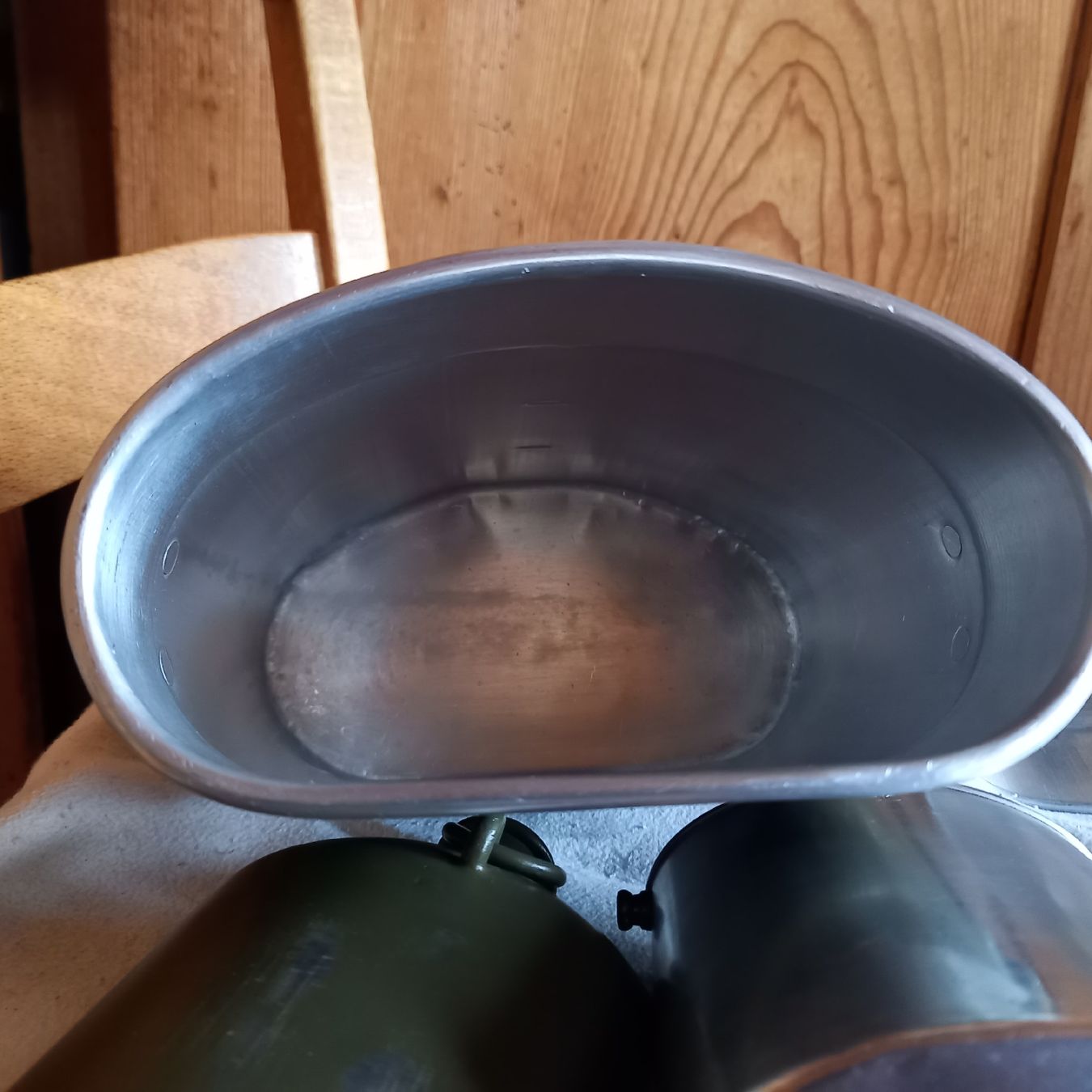 Set di piatti: Schweizer Armee Feldgeschirr, gebraucht – Usato da Galgenen venduto da Allerlei8854 5