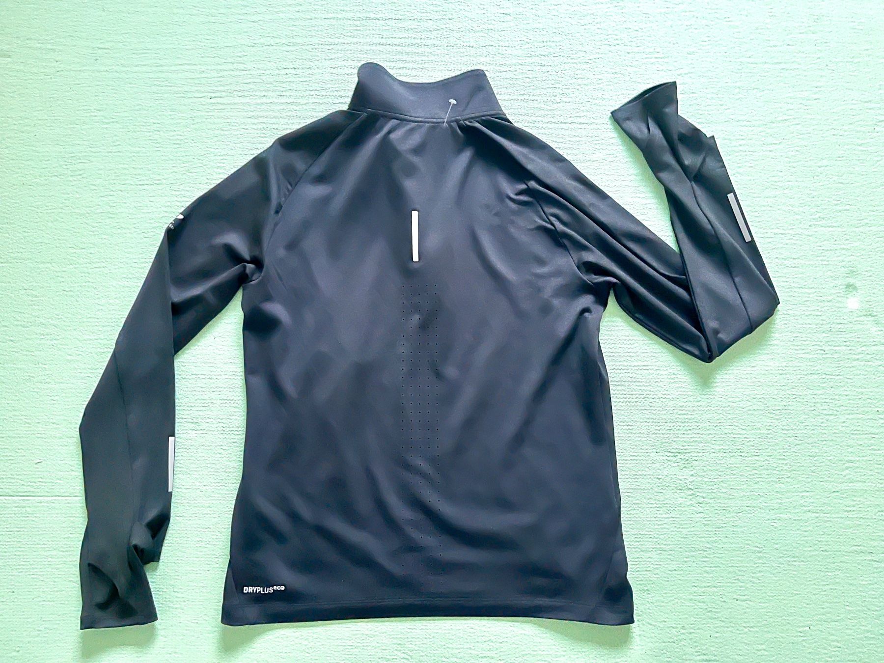 Canottiere & Pantaloni: NEU! Langarm Training Running Rollkragen/half-zip, Medium – Nuovo e nell'imballaggio originale da Kilchberg ZH venduto da LittleMissSunshine 3