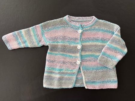 Mädchen Strickjacke / Jäckchen handgestrickt Gr. 98