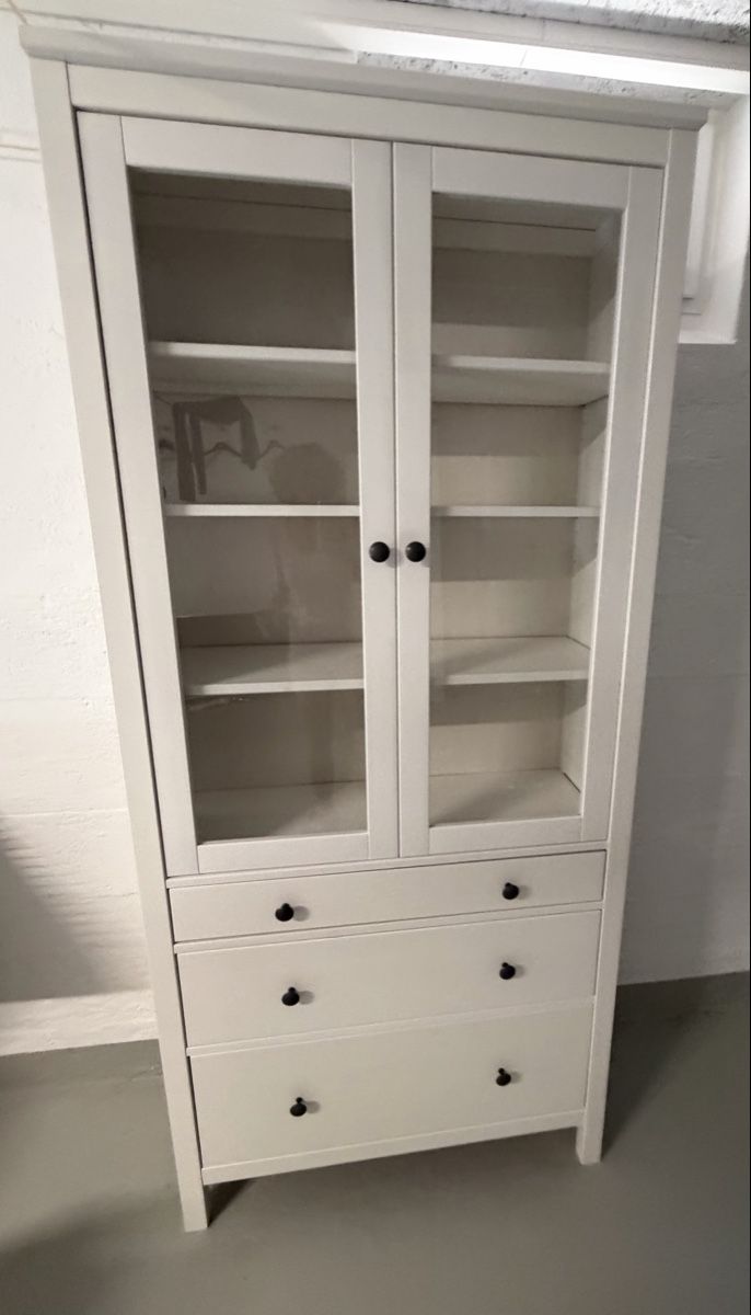 Ikea Vitrines: Vitrine von Ikea – D'occasion à Muri b. Bern par nicoleeva 5