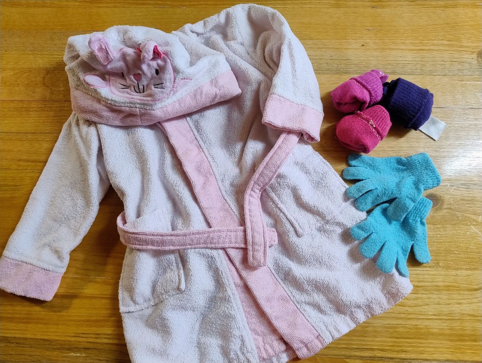 Lotti & Set di vestiti: Kinder Kleiderpaket Mädchen Grösse 92/98 Winter – Usato da Ersigen venduto da she9a 5