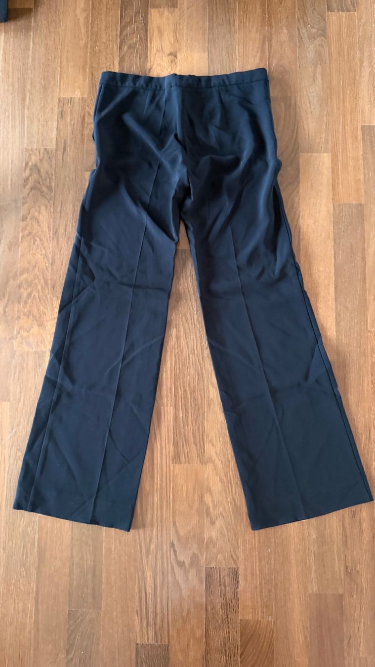 Sportmax Pantaloni: Sport Max Stoffhose (Max Mara) – Usato da Unterengstringen venduto da mar_tt2t 1