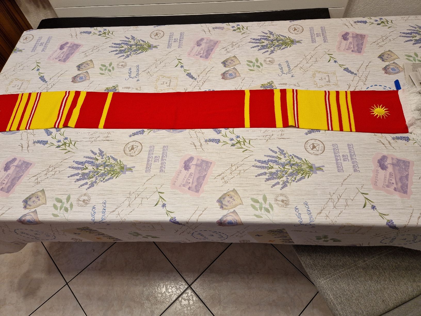 Foulards & écharpes: HC Sierre Schal (Stoff und edel) – D'occasion à Glis par mic_2ht8