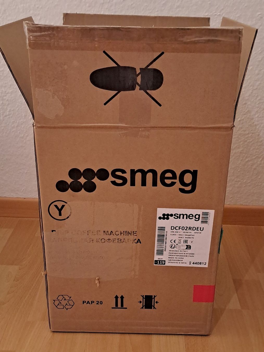 Smeg Macchine per caffè & Macchine per espresso: SMEG Filterkaffeemaschine DCF02RDEU – Nuovo e nell'imballaggio originale da Zürich venduto da Ice_only 3