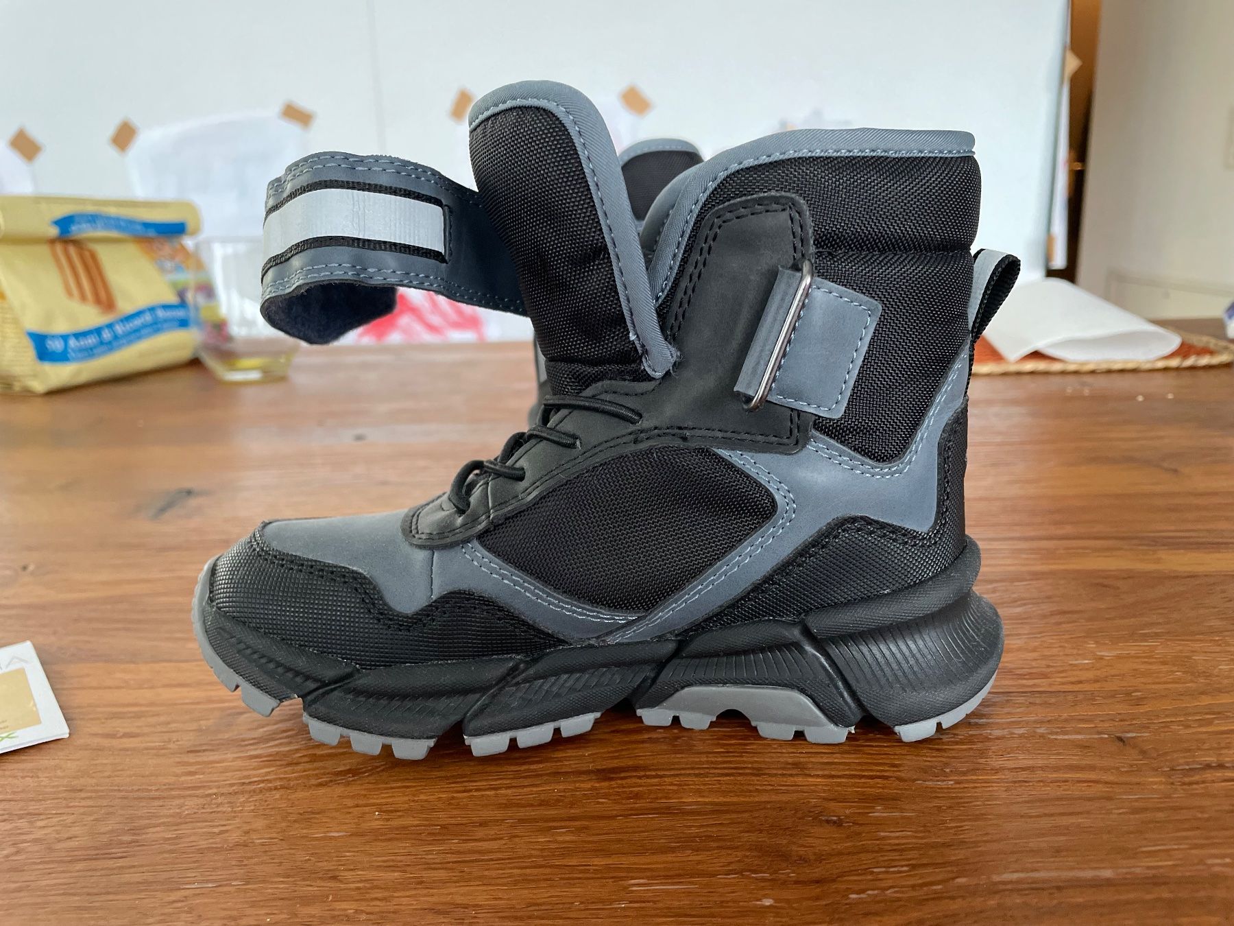 Geox Schuhe für Jungen: Geox schneeschuhe 27 – Gebraucht aus Schlieren von gor_jgx7 2