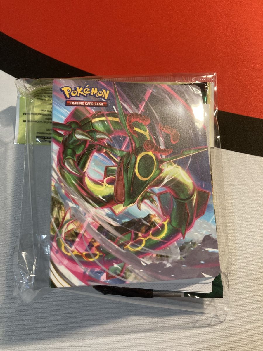 Pokémon Carte collezionabili: Evolving Skies Mini Portofolio Englisch – Nuovo e nell'imballaggio originale da Küssnacht am Rigi venduto da Ebikoner 3