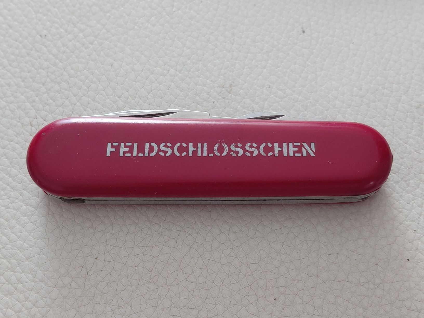 Wenger Coltelli tascabile: Taschenmesser Wenger Apprentice Feldschlösschen rot gebrauch – Usato da Belp venduto da mar_76s8 4