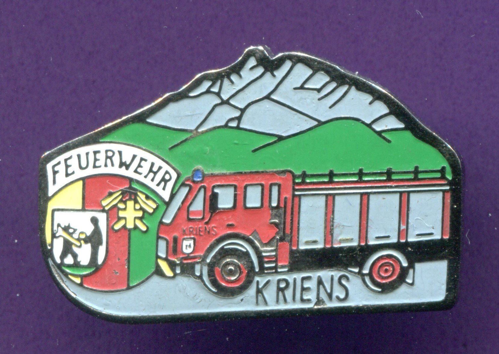 Placchette & Badge: Feuerwehrauto  MERCEDES  Kriens – Usato da Winterthur venduto da Sammleroase