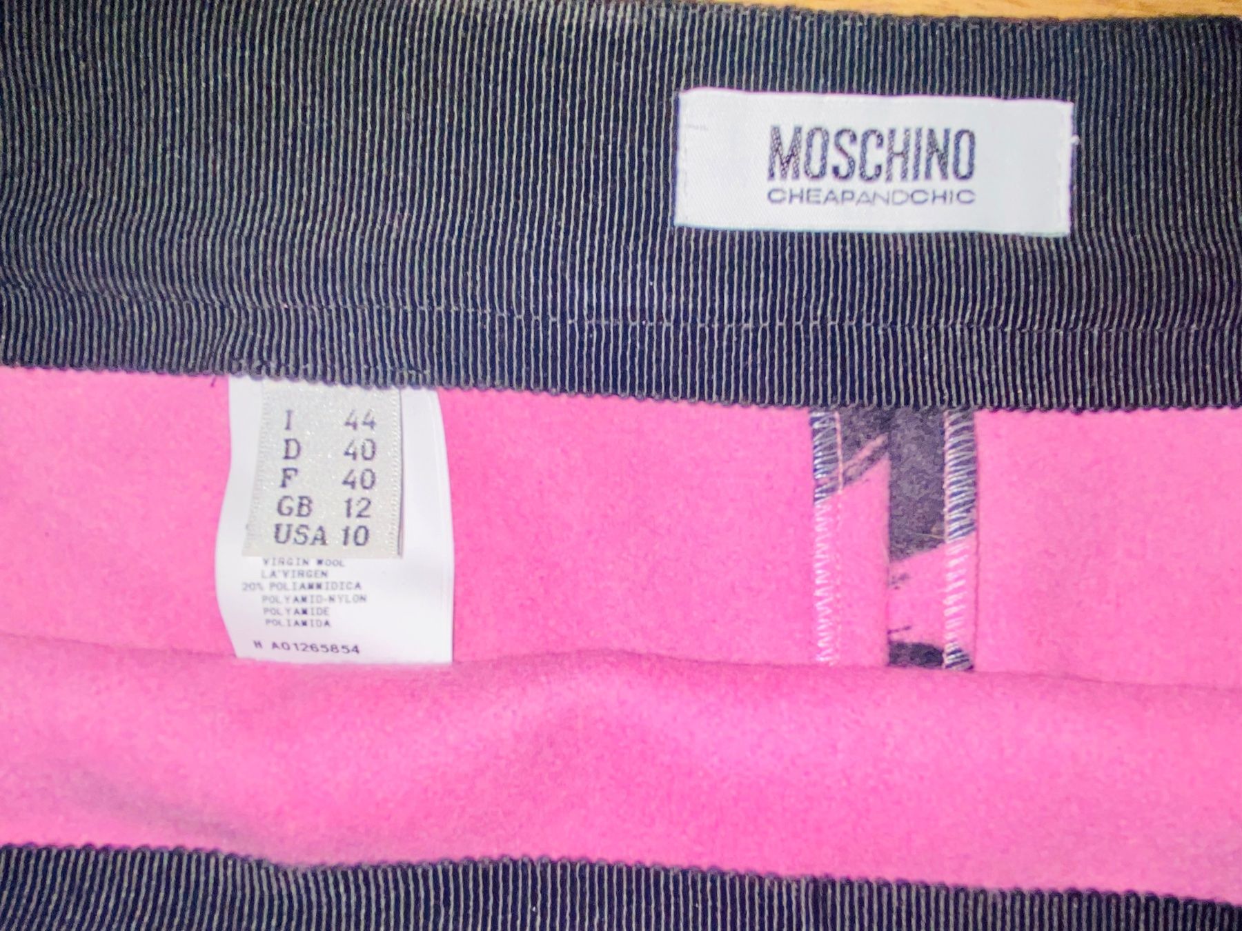 Moschino Röcke: Moschino Rock in Gr. 40 – Gebraucht aus Russikon von Leks4 2