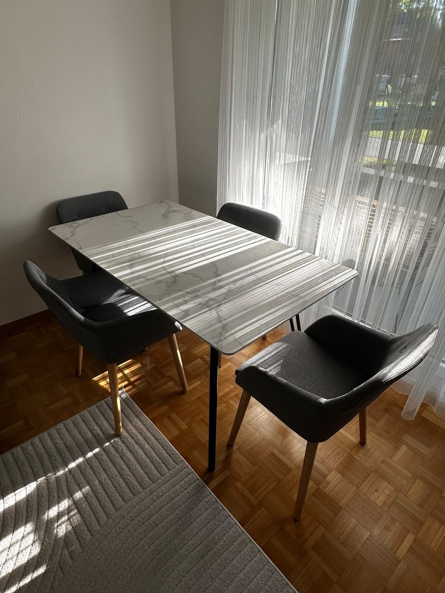 Set de table et chaises: Esstisch – D'occasion à Winterthur par Can.sel73