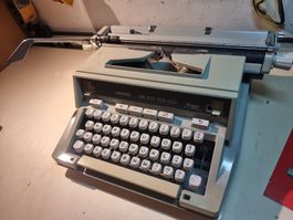 Schreibmaschine Hermes 3000 mit Anleitung guter Zustand
