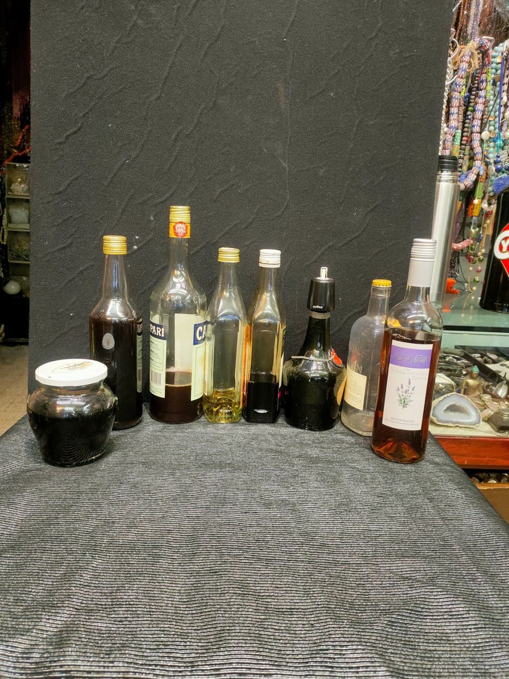 Bevande alcoliche: LOT 8 BOUTEILLES D'ALCOOL DIVERSES – Usato da Genève venduto da Leboucheoreilles 6