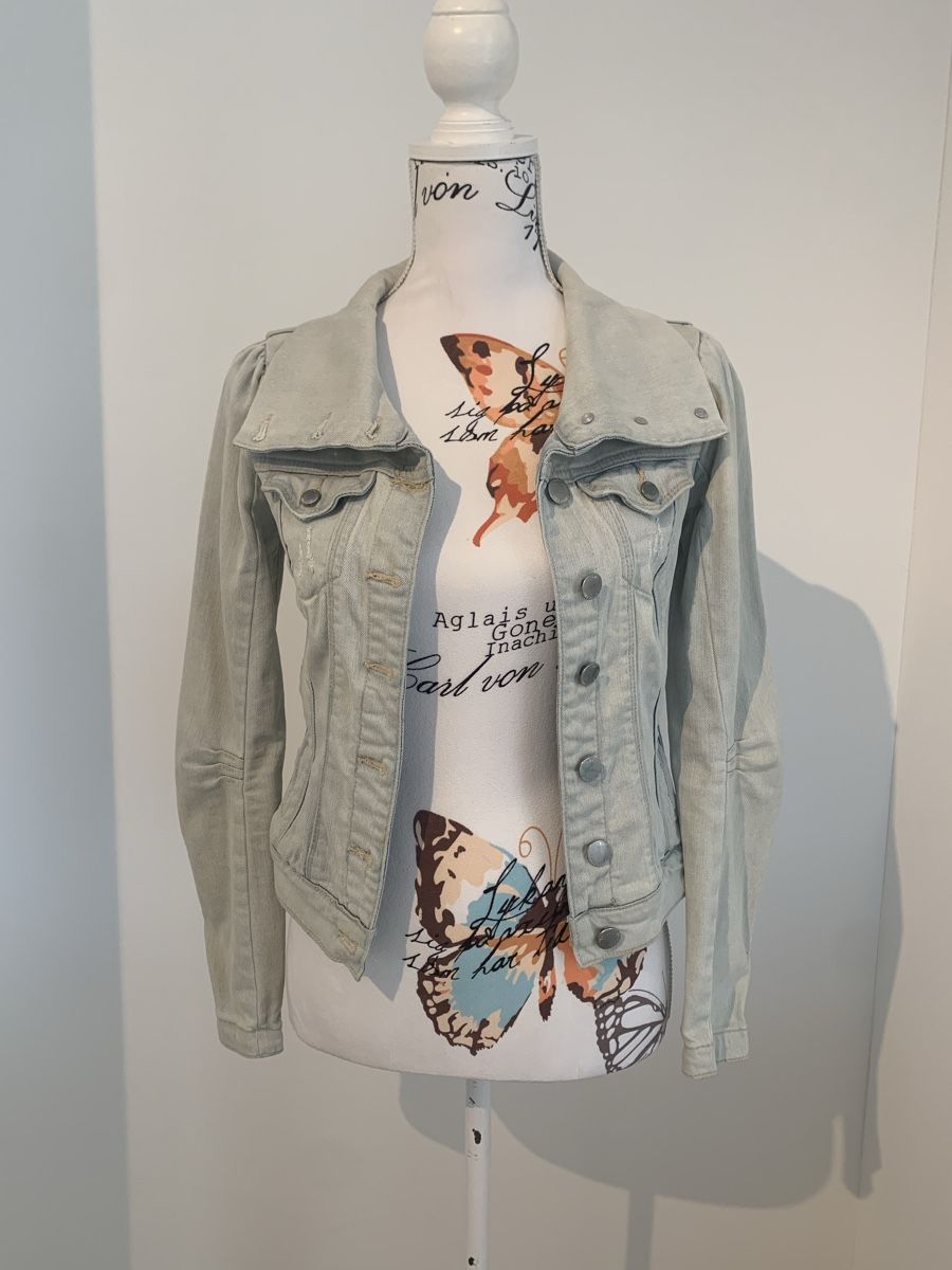Jacken: Jeansjacke hellblau - Grösse XS – Gebraucht aus Einsiedeln von ver_sb5p